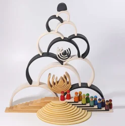 Grimms - Large Rainbow Black & White 12 Pieces