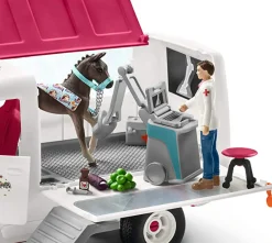 Schleich - Mobile Vet With Hanoverian Foal Set