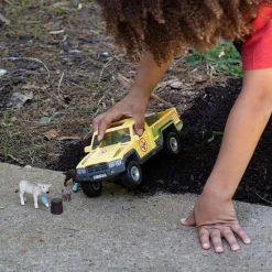 Schleich - Veterinarian Visit At Farm