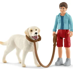 Schleich - Walking With Labrador Retriever